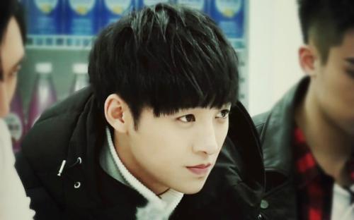 姓伍的明星,揭秘姓伍的明星风采