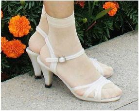 丝袜披跟凉鞋图片