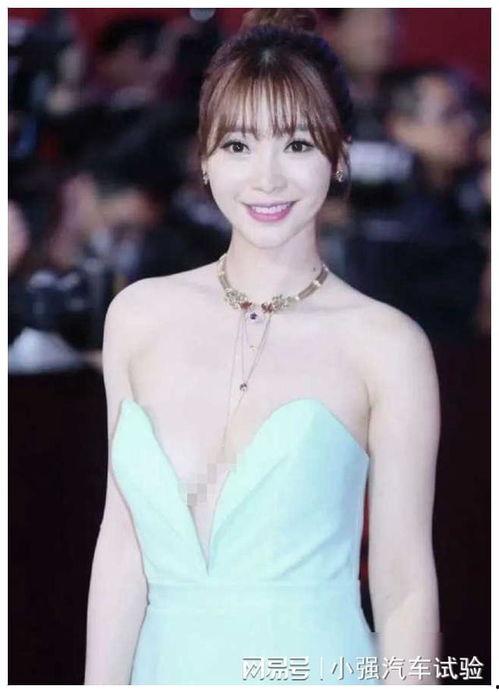 女明星半胸,女明星们的性感新趋势